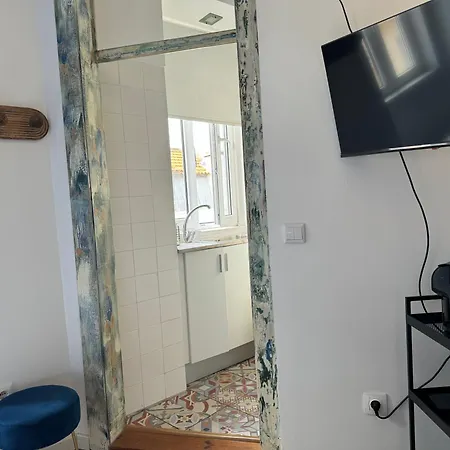 Alfama Small Лиссабон