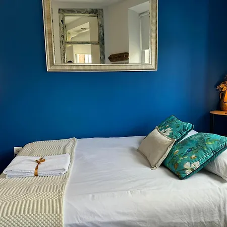 Alfama Small Апартаменты